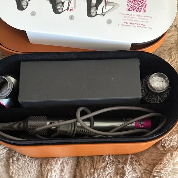 DYSON AIRWRAP - Picture 4 of 9